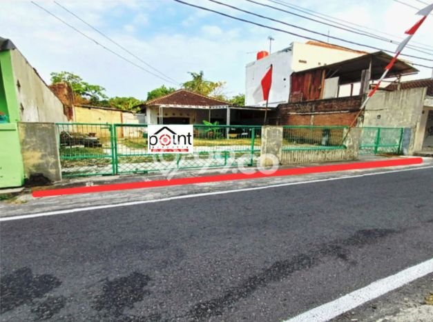 Jarang Ada! Tanah di Laweyan Punya Luas 280m2 SHM Jarang Ada! Tanah di Laweyan Punya Luas 280m2 SHM