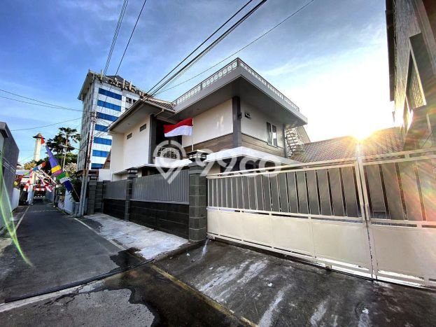 Dijual Rumah Elit Exclusive di Laweyan, Surakarta Dijual Rumah Elit Exclusive di Laweyan, Surakarta