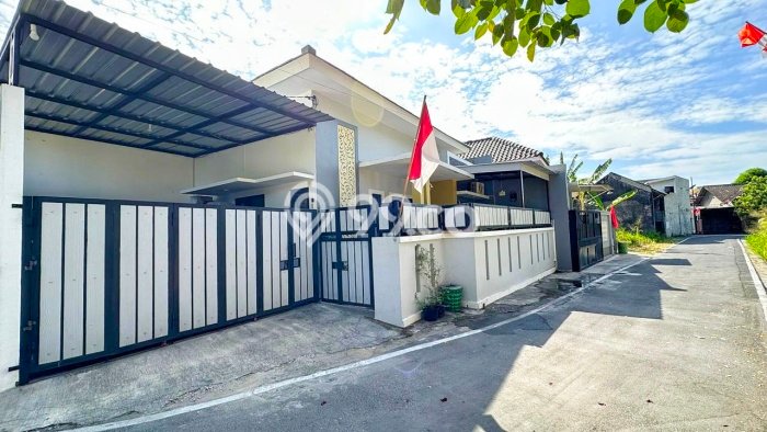 Dijual Rumah Minimalis Bagus Punya 2 KT di Colomadu Karanganyar SHM Dijual Rumah Minimalis Bagus Punya 2 KT di Colomadu Karanganyar SHM
