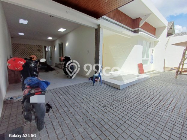 For Sale Rumah Mewah Exclusive di Banjarsari, Surakarta For Sale Rumah Mewah Exclusive di Banjarsari, Surakarta