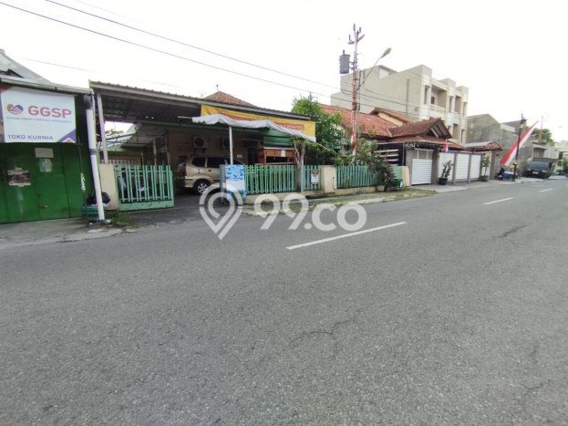 Siap Huni Rumah Mewah 3 Kamar di Laweyan Dekat ke Mana Pun Siap Huni Rumah Mewah 3 Kamar di Laweyan Dekat ke Mana Pun