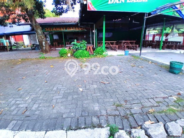 Komersial untuk disewa di Laweyan punya LT 660m2 & LB 300m2 harga sewa kompetitif Komersial untuk disewa di Laweyan punya LT 660m2 & LB 300m2 harga sewa kompetitif