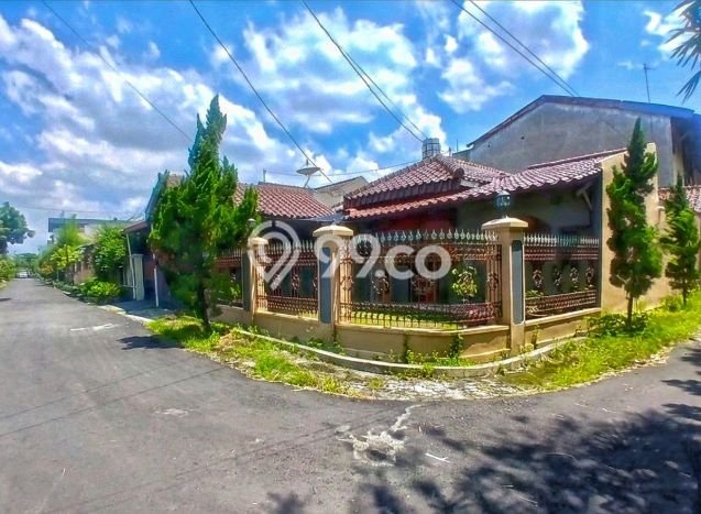 Dijual Rumah Minimalis Bagus Punya 3 KT di Laweyan Surakarta SHM Dijual Rumah Minimalis Bagus Punya 3 KT di Laweyan Surakarta SHM