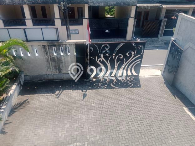 Hunian Mewah Dijual LT 255m2 di Banjarsari, Surakarta Hunian Mewah Dijual LT 255m2 di Banjarsari, Surakarta