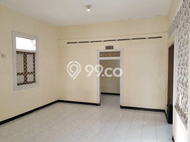 Jual Rumah Bagus Siap Huni LB 100m2 di Laweyan, Surakarta Jual Rumah Bagus Siap Huni LB 100m2 di Laweyan, Surakarta