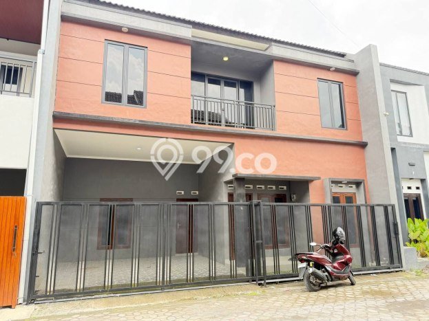 Lokasi strategis! Rumah siap pakai dikontrakkan di Colomadu LB 137m2 Lokasi strategis! Rumah siap pakai dikontrakkan di Colomadu LB 137m2