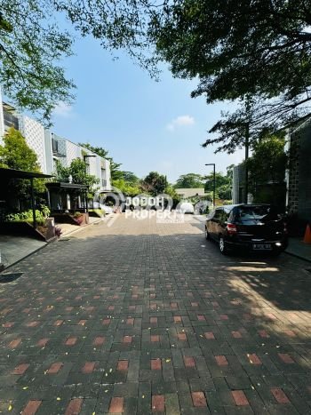 Rumah Eksklusif Dijual LT 102m2 di Ciputat Timur, Tangerang Selatan Rumah Eksklusif Dijual LT 102m2 di Ciputat Timur, Tangerang Selatan