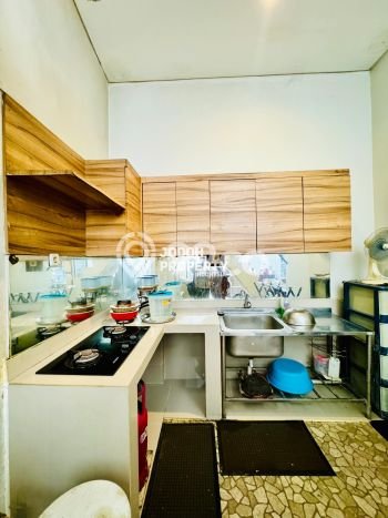 Rumah Strategis Minimalis Lb 150m2 di Ciputat Timur, Tangerang Selatan Rumah Strategis Minimalis Lb 150m2 di Ciputat Timur, Tangerang Selatan