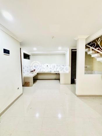 Rumah Minimalis 3 KT di Lebak Bulus Jakarta Selatan Unfurnished Rumah Minimalis 3 KT di Lebak Bulus Jakarta Selatan Unfurnished