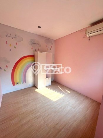 Dijual Hunian Rumah Terawat 4 Kamar di Cirendeu, Jakarta Selatan Dijual Hunian Rumah Terawat 4 Kamar di Cirendeu, Jakarta Selatan