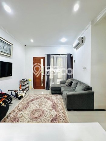 Rumah Minimalis 4 KT di Cirendeu Jakarta Selatan Rumah Minimalis 4 KT di Cirendeu Jakarta Selatan