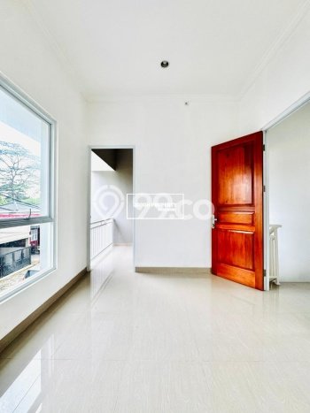 Dijual Hunian Rumah Nyaman 3 Kamar di Cirendeu, Jakarta Selatan Dijual Hunian Rumah Nyaman 3 Kamar di Cirendeu, Jakarta Selatan