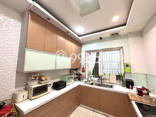 Ready to Use! Premium House LT 200m2 Desain Modern di Daan Mogot Ready to Use! Premium House LT 200m2 Desain Modern di Daan Mogot