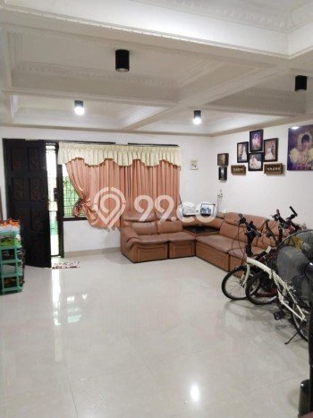Dijual Rumah Mewah Megah Dengan View Eksklusif di Tamansari, Jakarta Barat Dijual Rumah Mewah Megah Dengan View Eksklusif di Tamansari, Jakarta Barat