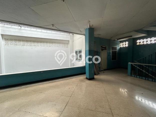 Area Ramai! Ruko Dijual di Kemayoran untuk Bisnis Luas Bangunan 900m2 Area Ramai! Ruko Dijual di Kemayoran untuk Bisnis Luas Bangunan 900m2