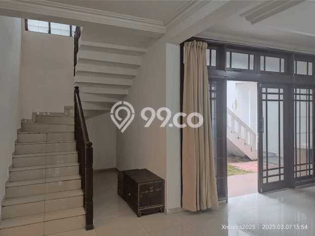 Hunian 8 Kamar Lengkap Disewakan di Menteng Harga Kompetitif Hunian 8 Kamar Lengkap Disewakan di Menteng Harga Kompetitif