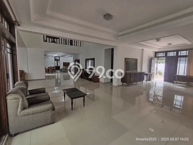 Hunian 8 Kamar Lengkap Disewakan di Menteng Harga Kompetitif Hunian 8 Kamar Lengkap Disewakan di Menteng Harga Kompetitif