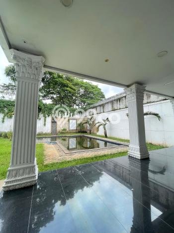 Lokasi strategis! Rumah siap huni disewakan di Cilandak LB 1000m2 Lokasi strategis! Rumah siap huni disewakan di Cilandak LB 1000m2