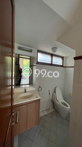 Disewakan Rumah Strategis di Pejaten LT 1000m2 / LB 30m2 Siap Huni Disewakan Rumah Strategis di Pejaten LT 1000m2 / LB 30m2 Siap Huni