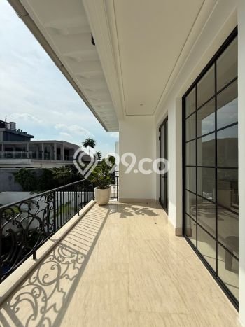 Rumah Luxury Modern Tanpa Renovasi di Kemang Jakarta Selatan Rumah Luxury Modern Tanpa Renovasi di Kemang Jakarta Selatan
