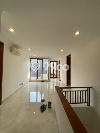 Ready to Use! Premium House LT 450m2 Desain Elegan di Cipete Ready to Use! Premium House LT 450m2 Desain Elegan di Cipete