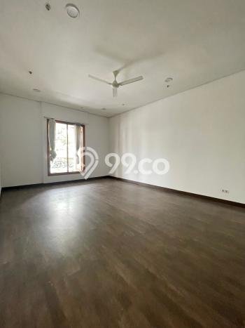 Lokasi strategis! Rumah siap huni disewakan di Cilandak LB 1000m2 Lokasi strategis! Rumah siap huni disewakan di Cilandak LB 1000m2