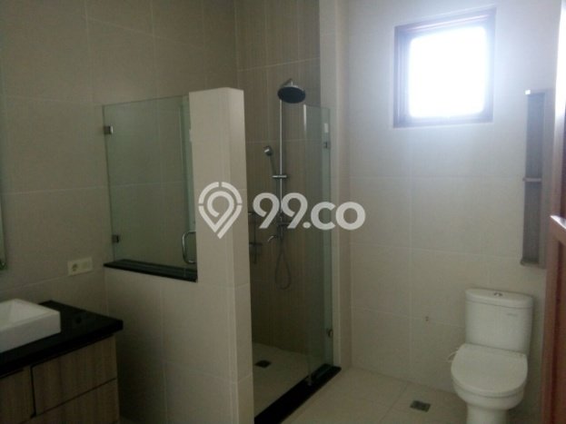 Hunian Modern Untuk Disewakan di Kemang Jakarta Selatan 4 KT & 4 KM Hunian Modern Untuk Disewakan di Kemang Jakarta Selatan 4 KT & 4 KM