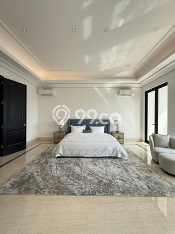 Rumah Luxury Modern Tanpa Renovasi di Kemang Jakarta Selatan Rumah Luxury Modern Tanpa Renovasi di Kemang Jakarta Selatan