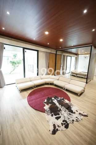 For Sale! Premium House LT 260m2 Desain Elegan di Pondok Indah For Sale! Premium House LT 260m2 Desain Elegan di Pondok Indah