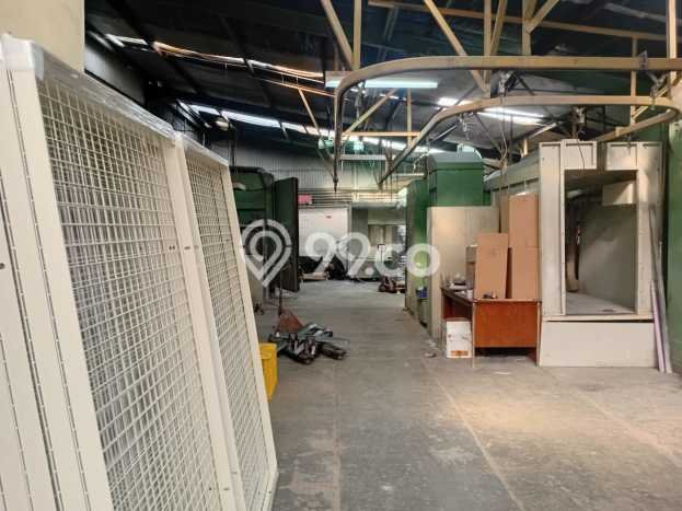 KEUNTUNGAN BERLIPAT! Pabrik Kawasan Kebayoran Lama, Luas 5000m², Lokasi Jalan Utama KEUNTUNGAN BERLIPAT! Pabrik Kawasan Kebayoran Lama, Luas 5000m², Lokasi Jalan Utama