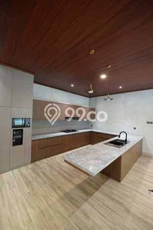 For Sale! Premium House LT 260m2 Desain Elegan di Pondok Indah For Sale! Premium House LT 260m2 Desain Elegan di Pondok Indah