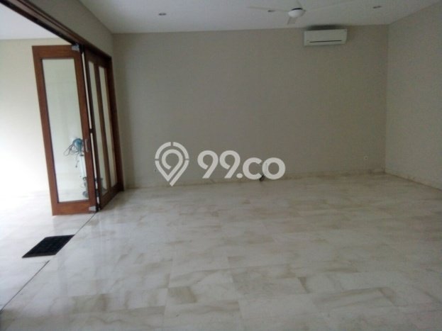 Hunian Modern Untuk Disewakan di Kemang Jakarta Selatan 4 KT & 4 KM Hunian Modern Untuk Disewakan di Kemang Jakarta Selatan 4 KT & 4 KM