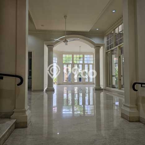 Hunian Elit LB 800m2 Siap Pakai Desain Elegan di Kemang, Jakarta Selatan Hunian Elit LB 800m2 Siap Pakai Desain Elegan di Kemang, Jakarta Selatan