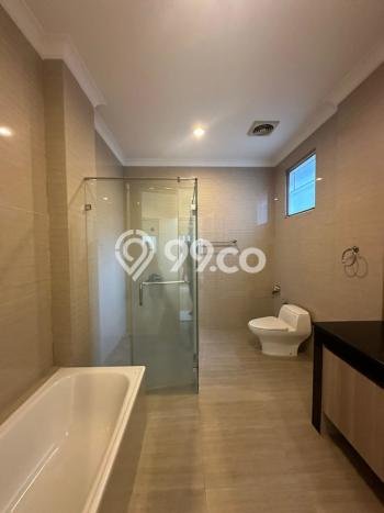 Rumah Tenang area Kemang, 5 KT, LT 750m² Bangunan 600m² Rumah Tenang area Kemang, 5 KT, LT 750m² Bangunan 600m²