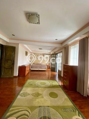 Rumah Elit Modern Siap Huni di Pondok Indah Jakarta Selatan Rumah Elit Modern Siap Huni di Pondok Indah Jakarta Selatan