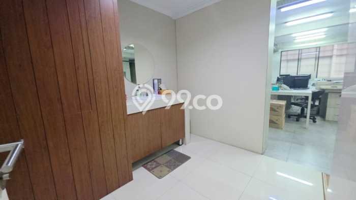 Ruko Bagus Dijual LB 600m2 Lokasi Strategis Jakarta Pusat Area Cocok untuk Berbisnis Ruko Bagus Dijual LB 600m2 Lokasi Strategis Jakarta Pusat Area Cocok untuk Berbisnis