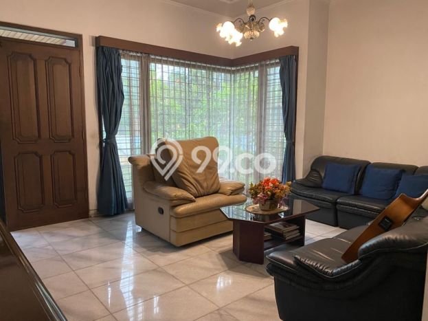 Rumah Luxury Modern Tanpa Renovasi di Puri Indah Jakarta Barat Rumah Luxury Modern Tanpa Renovasi di Puri Indah Jakarta Barat