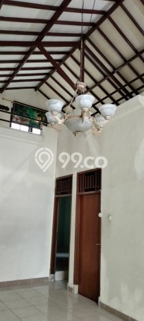Rumah Menguntungkan di Jatiwaringin, Dekat Kawasan Komersial, Bekasi - 2 Kamar Tidur Rumah Menguntungkan di Jatiwaringin, Dekat Kawasan Komersial, Bekasi - 2 Kamar Tidur