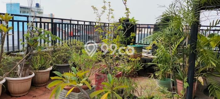 Hunian Eksklusif Dijual LT 235m2 di Senen, Jakarta Pusat Hunian Eksklusif Dijual LT 235m2 di Senen, Jakarta Pusat