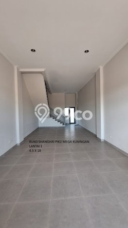 Ruko Dijual di Prime Area Jakarta Utara Luas 243m2 Ruko Dijual di Prime Area Jakarta Utara Luas 243m2