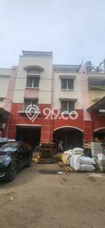 Ruko Dijual di Jakarta Utara LT 81m2 & LB 240m2 Lokasi Terbaik! Ruko Dijual di Jakarta Utara LT 81m2 & LB 240m2 Lokasi Terbaik!