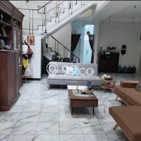 Disewakan! Rumah 4 Kamar Tidur &
3 Kamar Mandi di Sunter, Jakarta Utara Disewakan! Rumah 4 Kamar Tidur &
3 Kamar Mandi di Sunter, Jakarta Utara