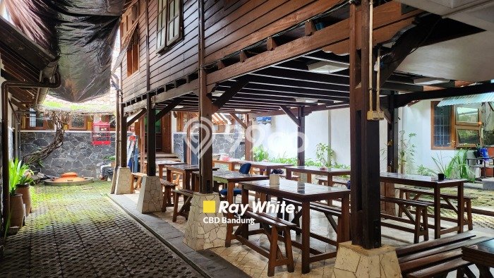 Rumah 8 KT 4 KM di Area Dago, Bandung Rumah 8 KT 4 KM di Area Dago, Bandung