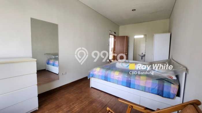 Jual Rumah Luas Megah Dengan View Eksklusif di Cigadung, Bandung Jual Rumah Luas Megah Dengan View Eksklusif di Cigadung, Bandung