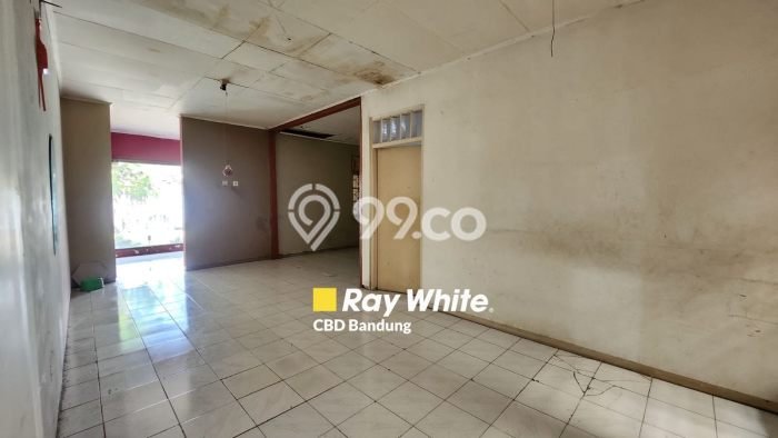 BEST PRICE! Rumah kawasan Antapani, Dekat Pusat Kota, 2 KM, LT 180m² Bangunan 150m² BEST PRICE! Rumah kawasan Antapani, Dekat Pusat Kota, 2 KM, LT 180m² Bangunan 150m²