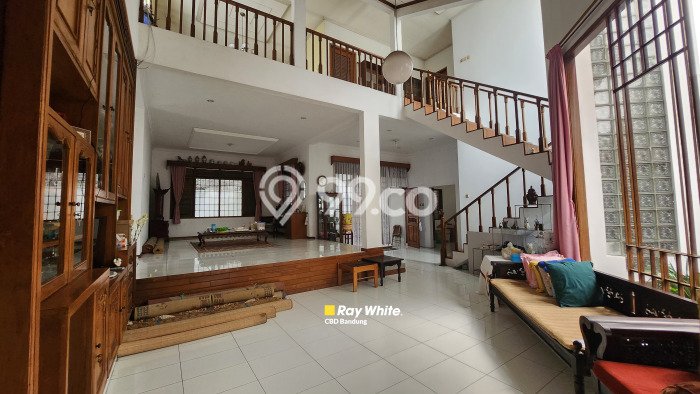 For Sale! Premium House LT 401m2 Desain Elegan di Cikutra For Sale! Premium House LT 401m2 Desain Elegan di Cikutra
