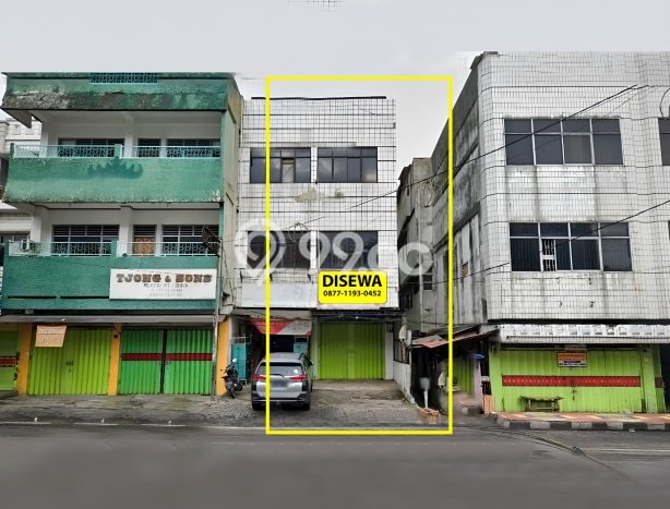 Ruko disewakan di Tanjung Karang Pusat Bandar Lampung dengan luas bangunan 180m2 Ruko disewakan di Tanjung Karang Pusat Bandar Lampung dengan luas bangunan 180m2