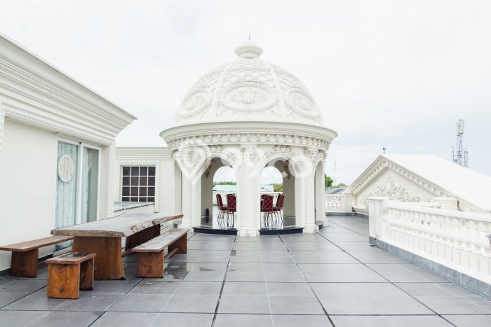 Hunian Elit LB 3000m2 Siap Pakai Desain Elegan di Pantai Indah Kapuk, Jakarta Utara Hunian Elit LB 3000m2 Siap Pakai Desain Elegan di Pantai Indah Kapuk, Jakarta Utara