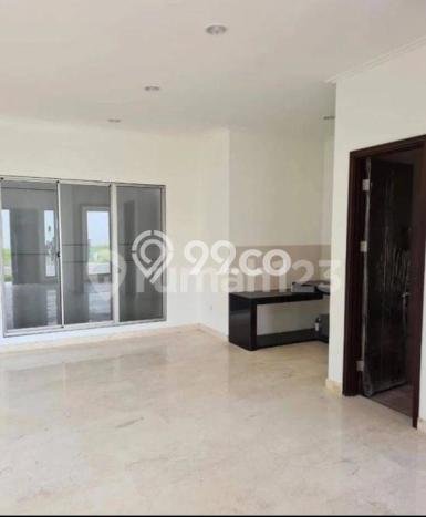 Disewakan! Rumah 3 Kamar Tidur &
3 Kamar Mandi di Golf Island, Jakarta Utara Disewakan! Rumah 3 Kamar Tidur &
3 Kamar Mandi di Golf Island, Jakarta Utara