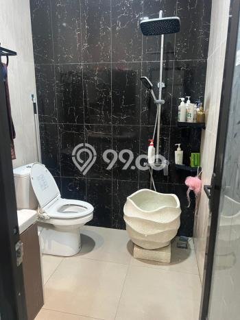 Dijual Rumah Premium dengan Fasilitas Sekitar Lengkap di Rungkut, Surabaya Dijual Rumah Premium dengan Fasilitas Sekitar Lengkap di Rungkut, Surabaya